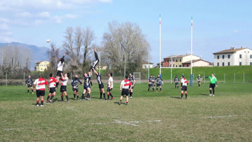Golfo dei Poeti: con i primi della classe un tempo di buon rugby non basta