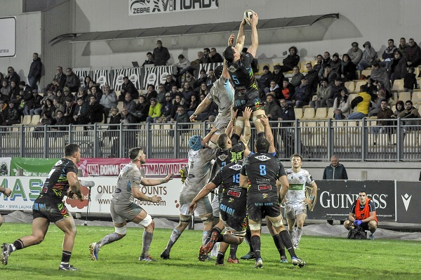 Warriors indisciplinati, ma le Zebre non ne approfittano