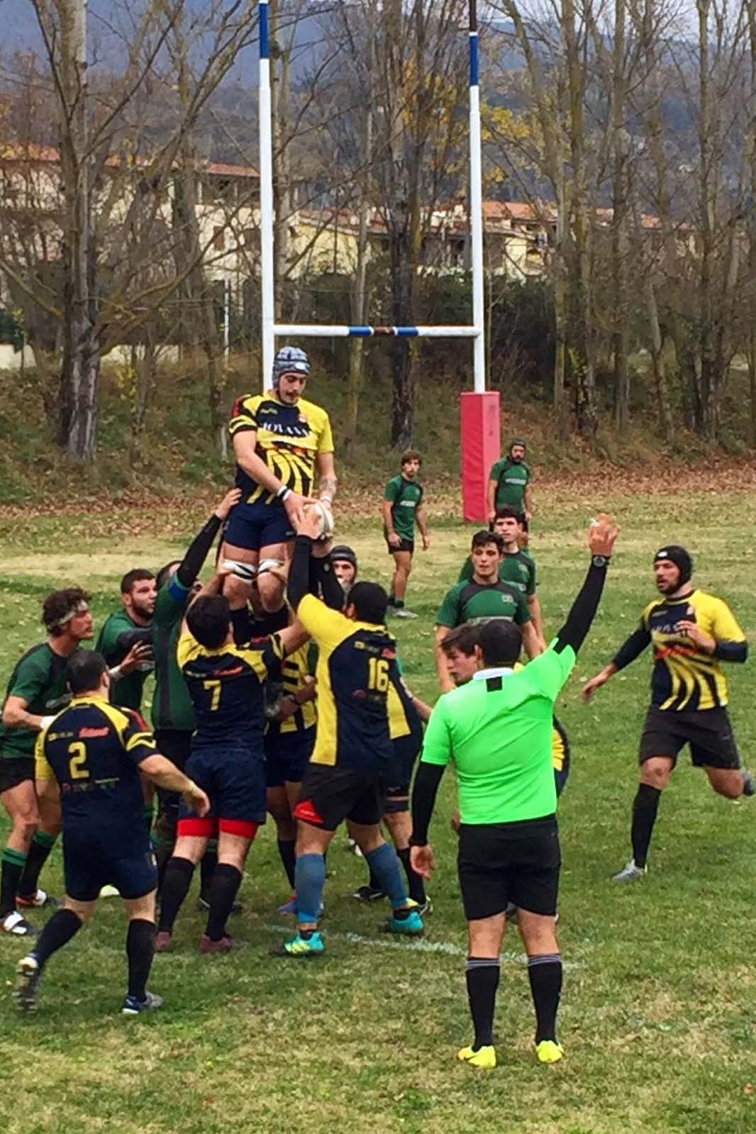 La Union Rugby Arezzo si arrende alla corazzata Union Rugby Viterbo
