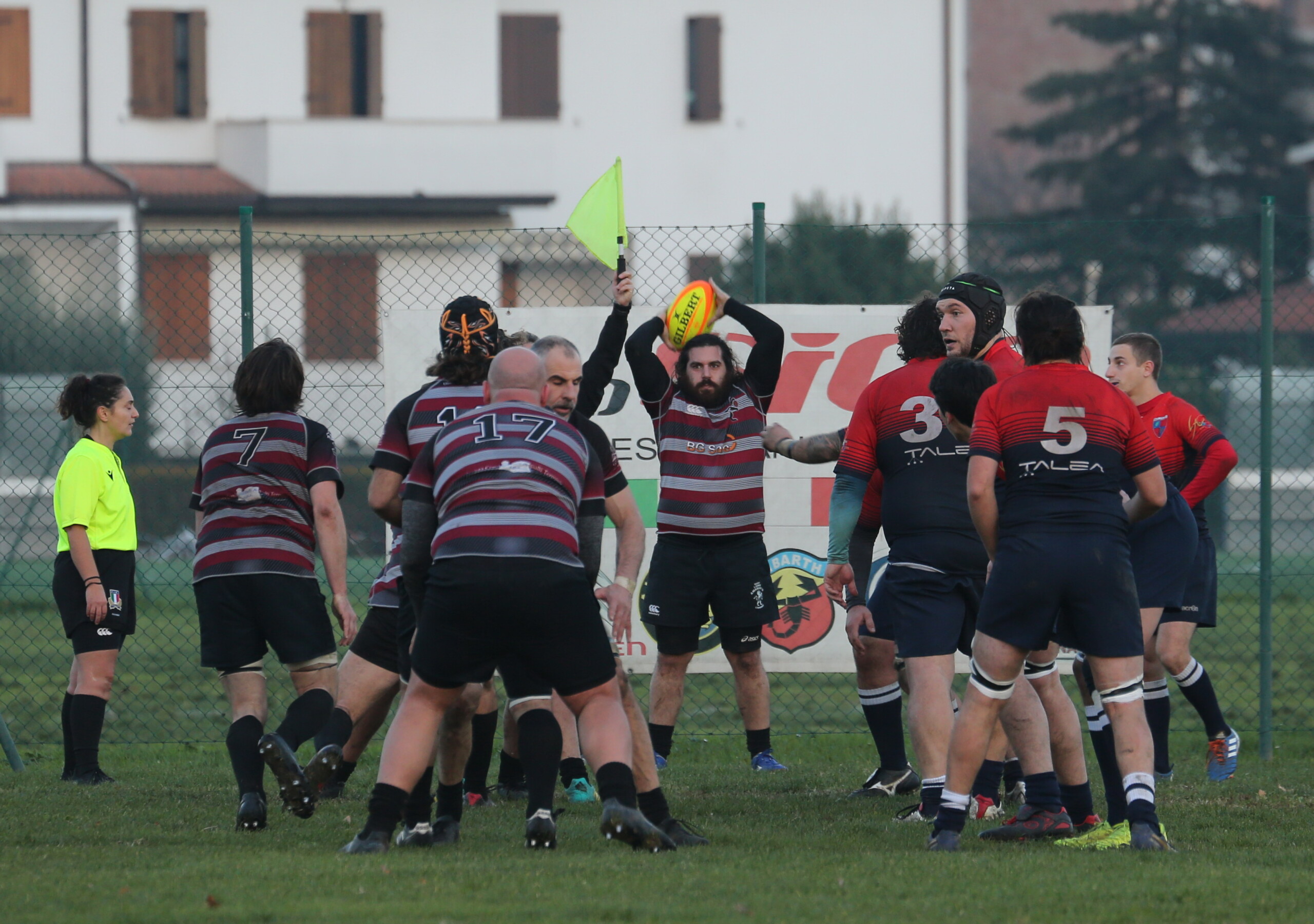 I Lions Amaranto Livorno giocano a Formigine