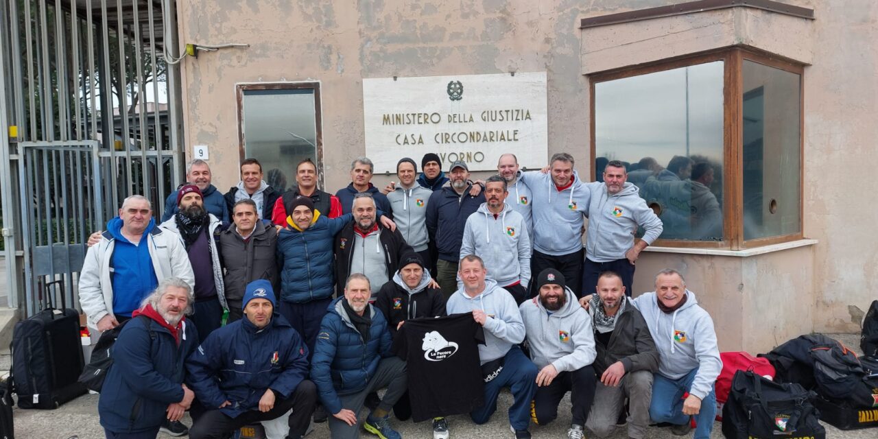 Rugby in carcere: successo delle Pecore Nere con gli Allupins Prato (campionato Old)