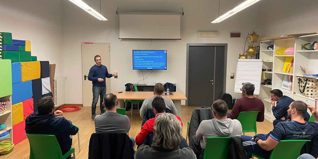 L’allenatore dell’Italrugby Femminile Fabio Roselli in cattedra a Collegarola